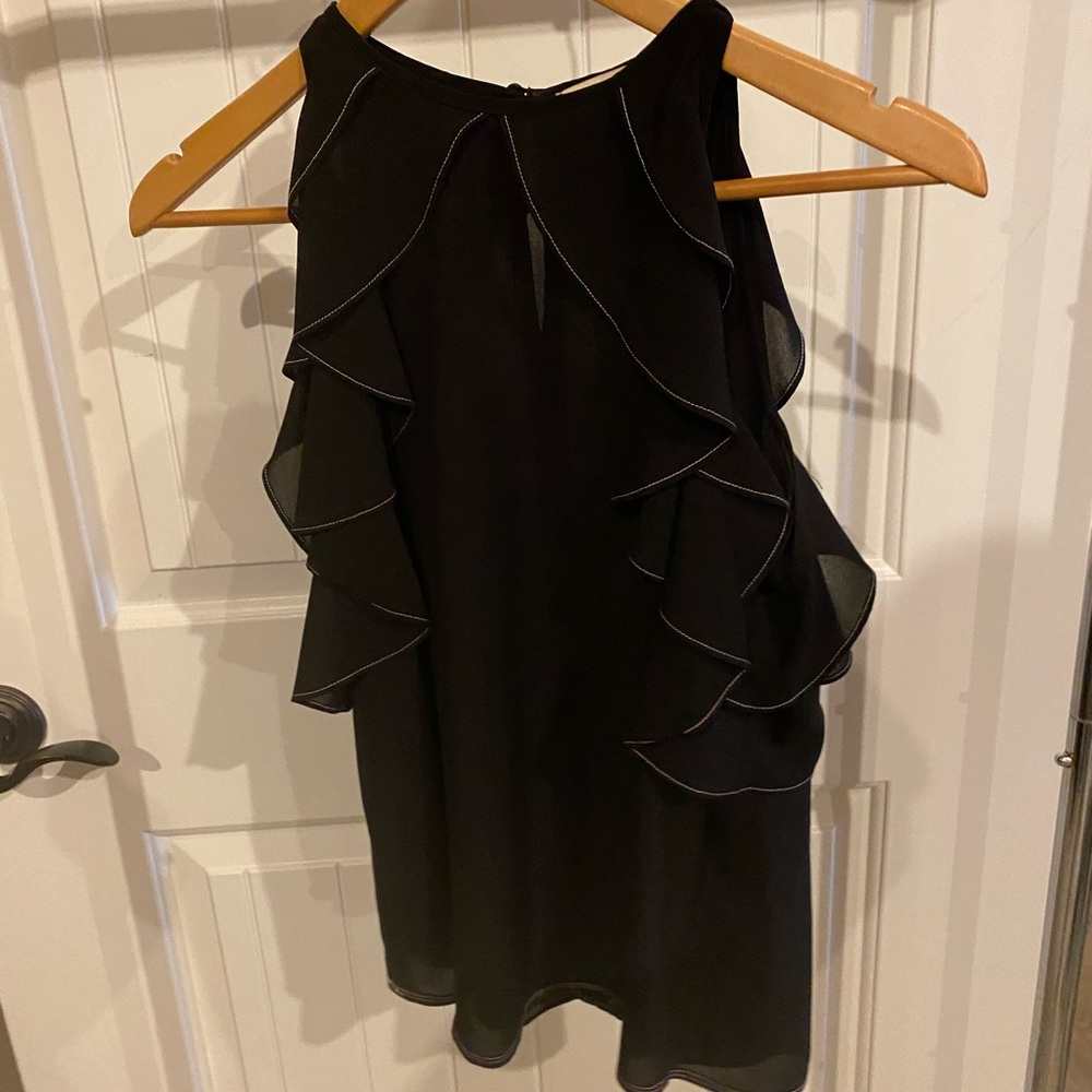 Black tank with pink stitching